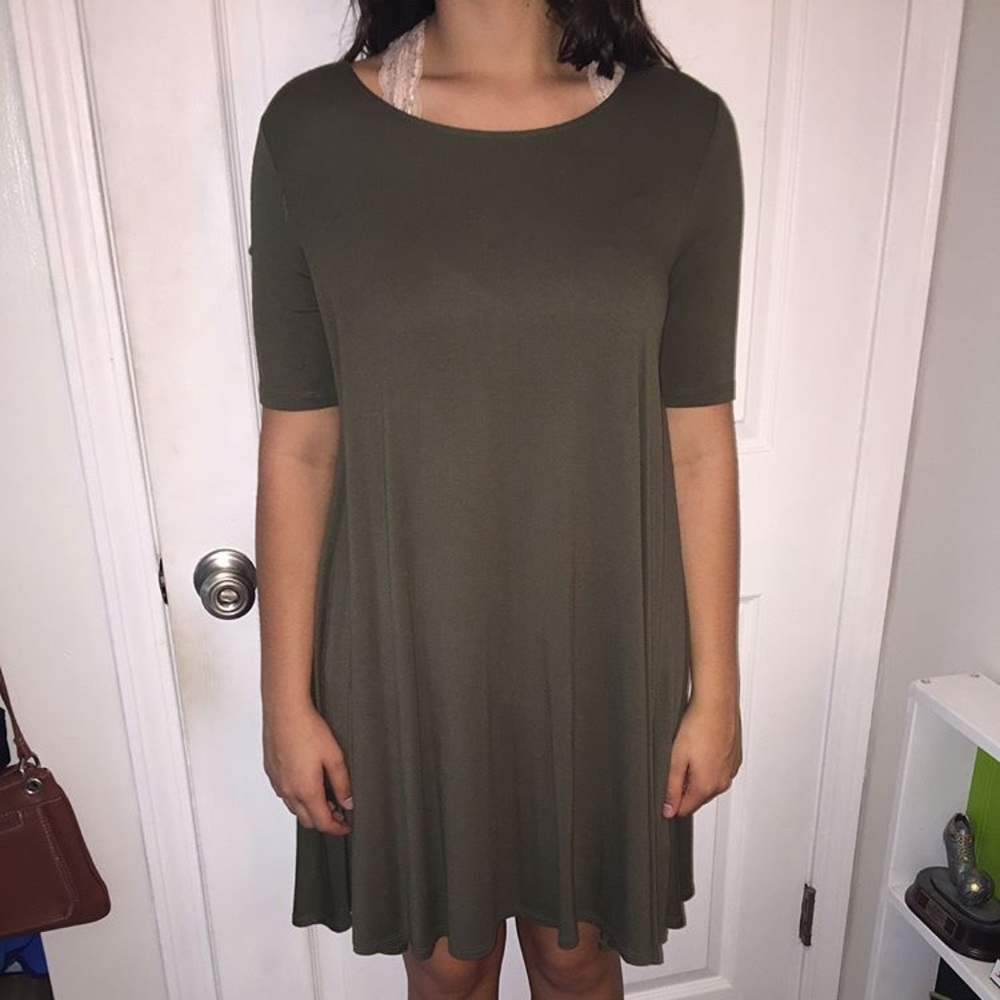 Dark green dress